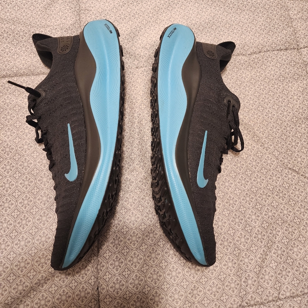 Nike ReactX Infinity Run 4 in Anthracite and Baltic Blue